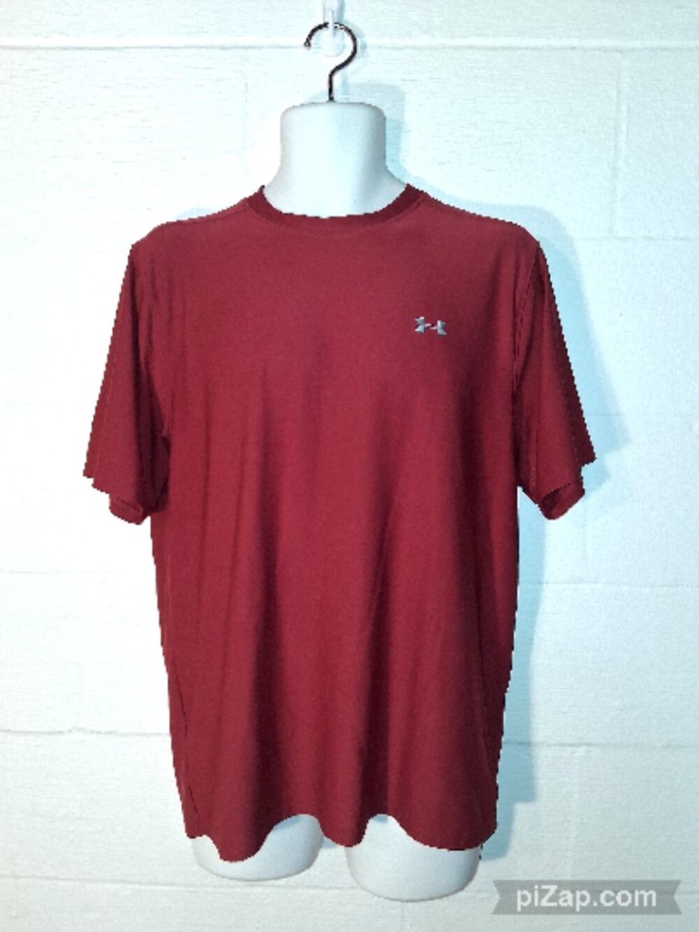 Under Armour Heat Gear Men's Sz Medium Red Activewear Logo Athletic T-Shirt